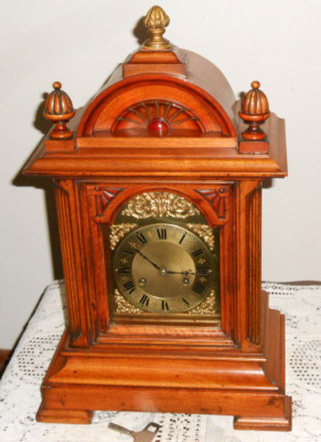 Antique JUNGHANS Quarter Chime 8-Day Key Wind Mantel Clock! VERY NICE! WORKS!