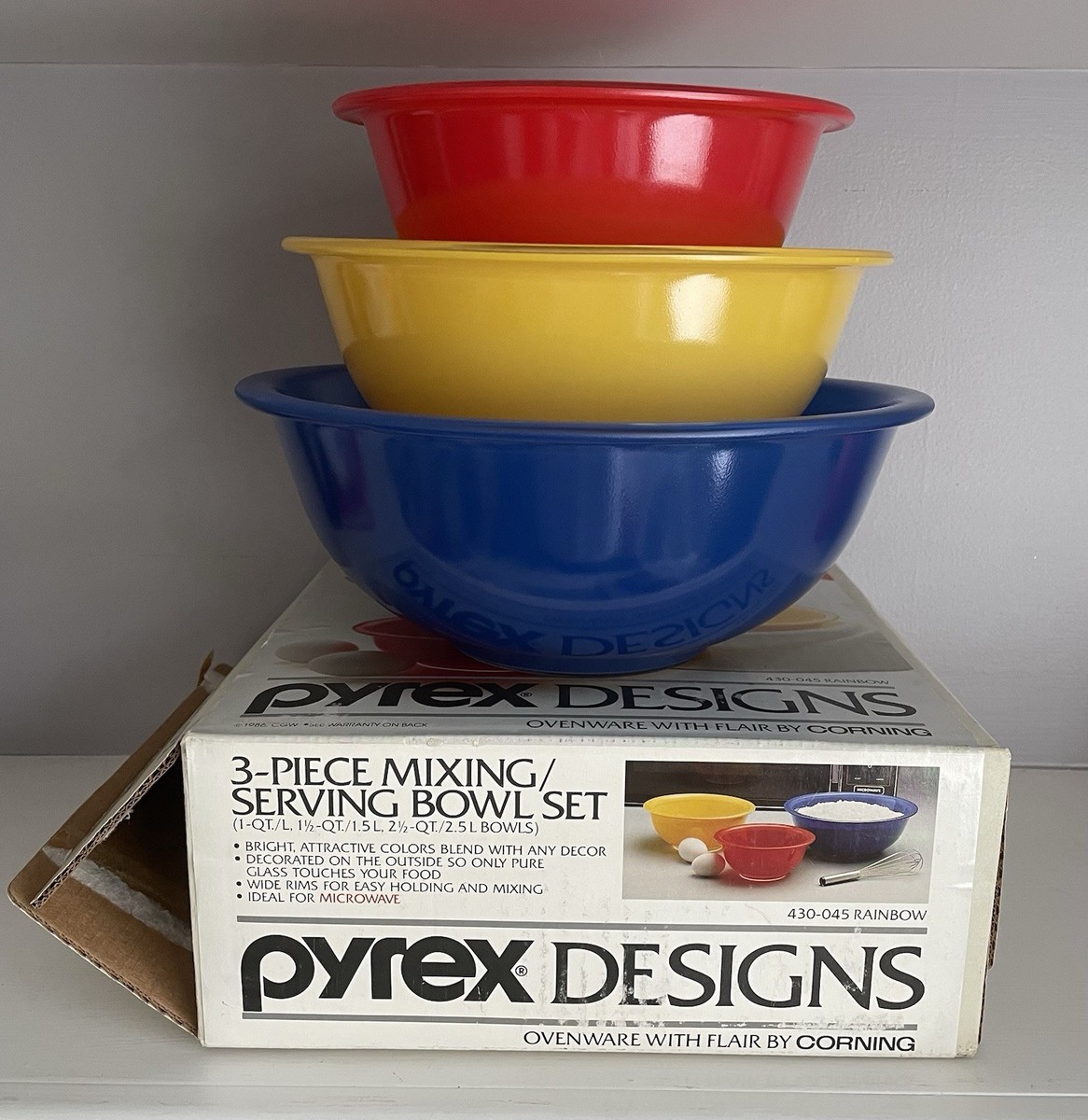 PYREX Designs Piece 430-045 Rainbow Mixing Serving Bowl Set 1986 New Old  Stock