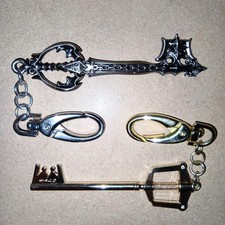 Kingdom Hearts Keyblade Keychain Set Rare Limited Edition Collectible