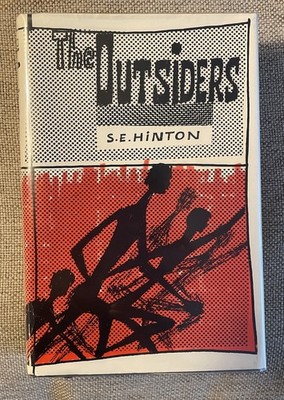 THE OUTSIDERS- VERY RARE **SIGNED **FIRST PRINTING - S.E HINTON (1967)