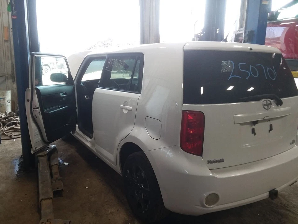 Vidrio trasero térmico para 08-15 SCION XB 2081531 Foto 2 de 4