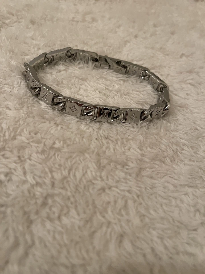 Pulsera Louis Vuitton Plata Monograma Cadena - Excelente Estado Foto 4 de 4