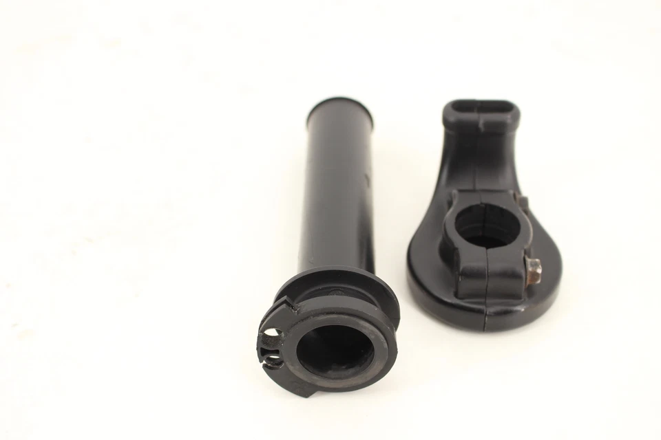 Guía de carcasa de línea de cable de acelerador Duke Ktm 690 2010 75002010000 Foto 3 de 4