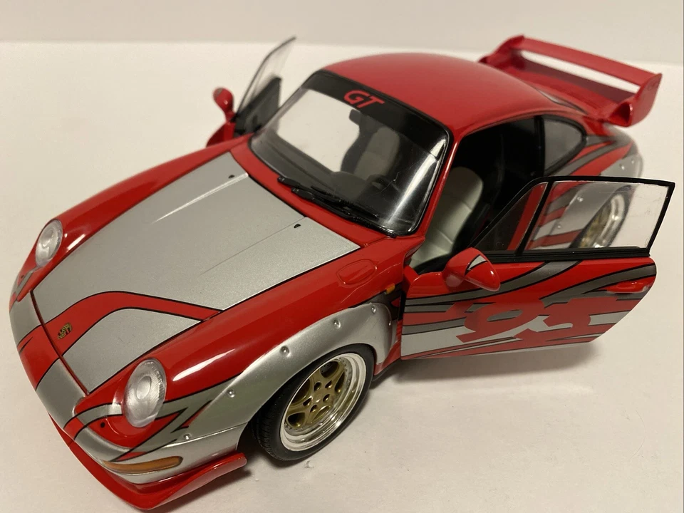 UT 39631 Porsche 911 GT2 Show Car 1:18 rojo con gráficos edición limitada EX LEER Foto 2 de 4