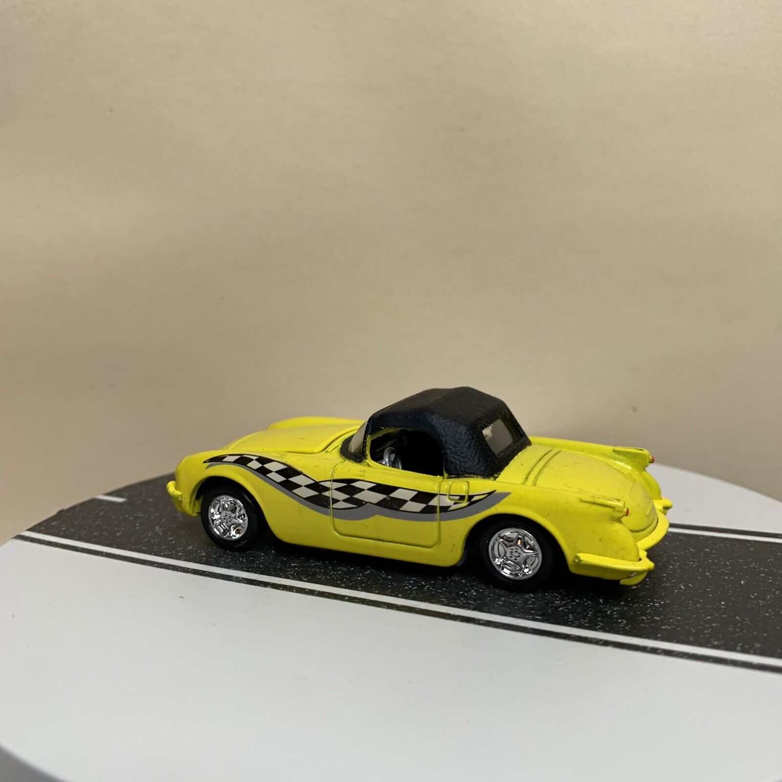 Picture 2 of 11