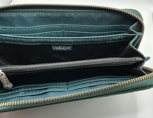 A Very Rare Green Kipling Clarissa Zip Around Nylon Velvet Trim Wallet HTF Rare - Picture 5 of 5