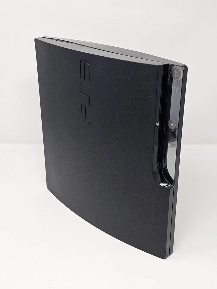 Sony PlayStation 3 Slim, photo 3 of 5
