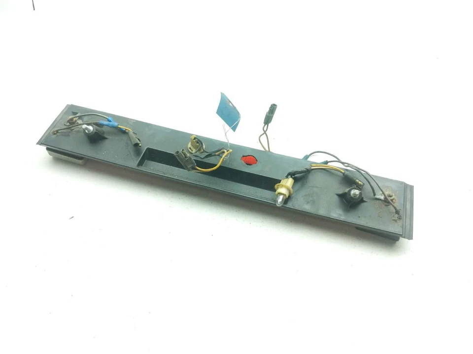 Luz de freno trasera inferior 86-93 Yamaha Venture Royale XVZ1300 Foto 3 de 4