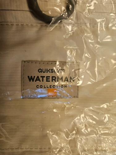 Quicksilver Waterman Collection Cargo Shorts Off White - Picture 3 of 5