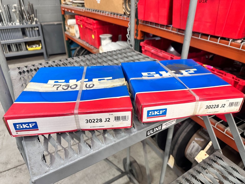 SKF 30228 J2 Tapered Roller Bearing Assembly - 140 mm Bore, 250 mm OD ...