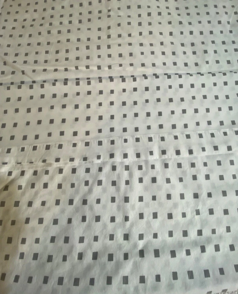 Sábana plana City Scene 100 % algodón Penélope blanca gris. Foto 4 de 4