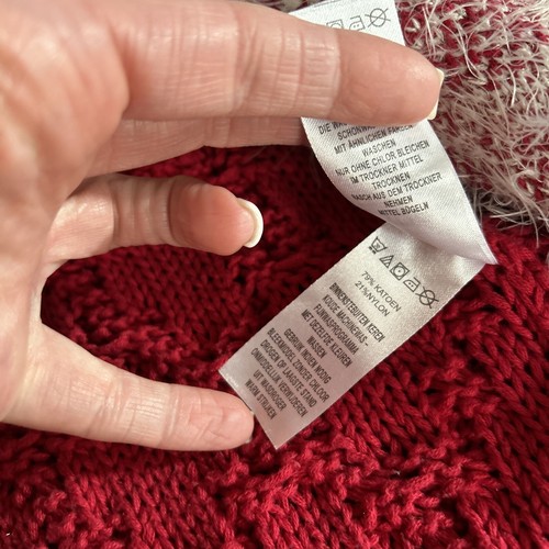 Max Studio Kids Red & White Open Long Sweater Vest Sz 7/8 - Picture 4 of 7
