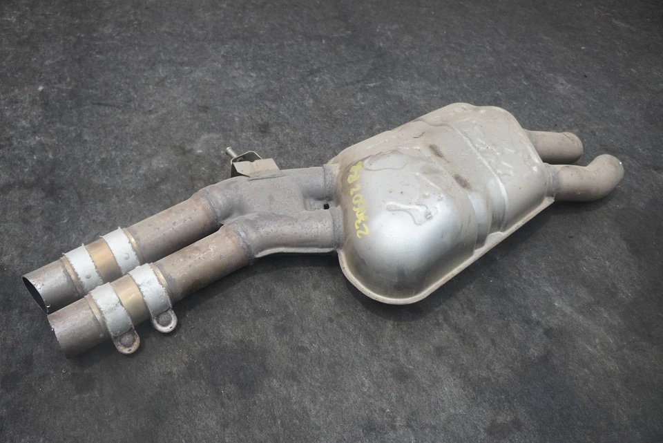 Center Exhaust System Muffler Silencer Pipe 4H0253409N OEM Audi S8 2013-18 A8 - Image 2 of 4