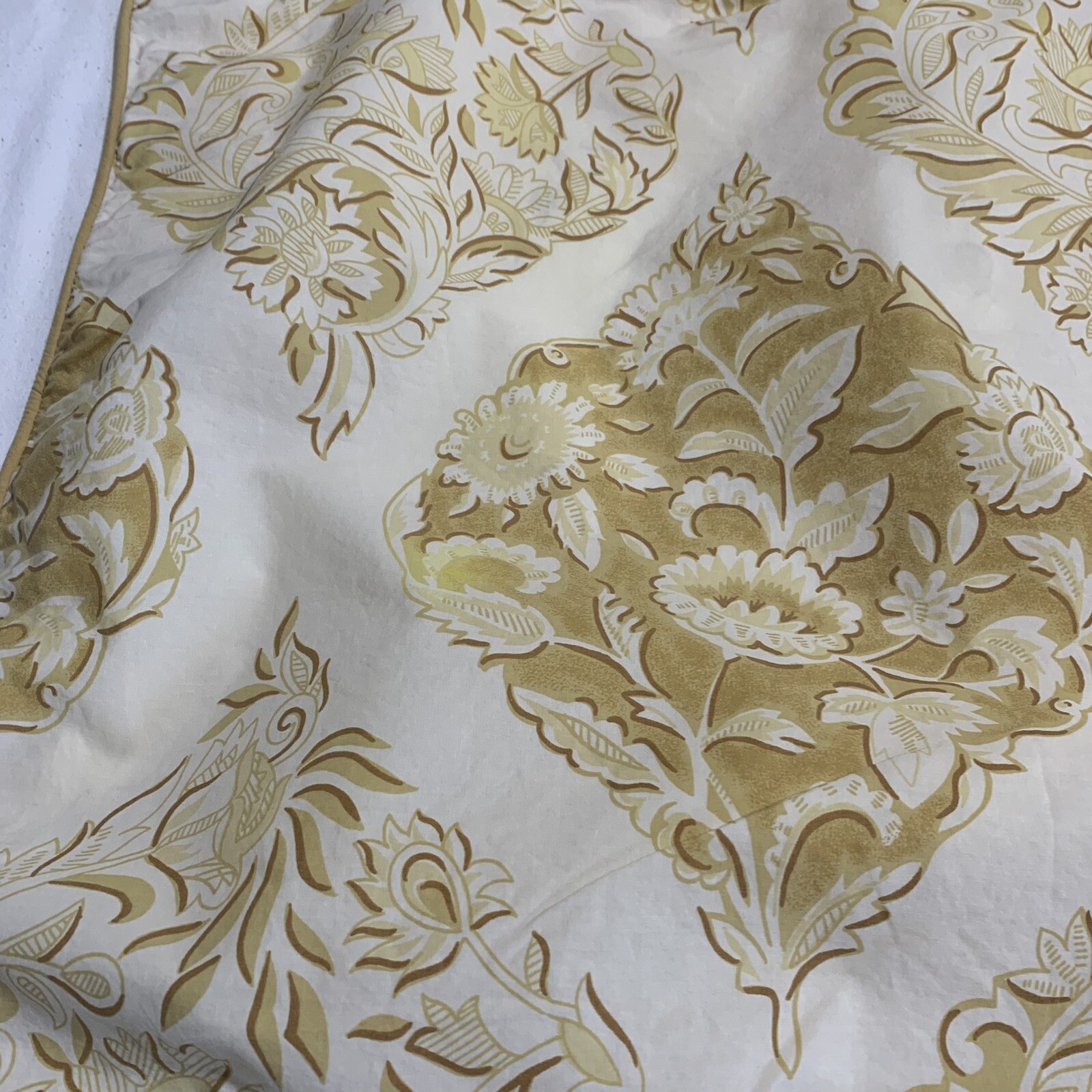 Set Of 2 Pottery Barn Pillow Shams Std Isabelle Medallion Floral Yellow Cotton