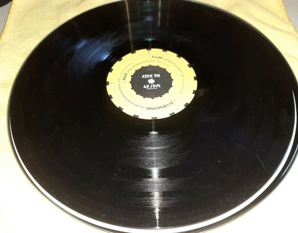 Dance opera The Classic's 3 x 12" Vinyl  45 RPM~1998~Import  - Image 3 of 4