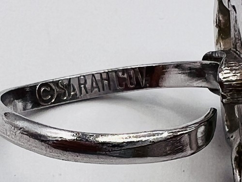 Vintage Sarah Coventry Flattery Ring Silver Tone Green Flower Size 9 Adjustable - Picture 7 of 8