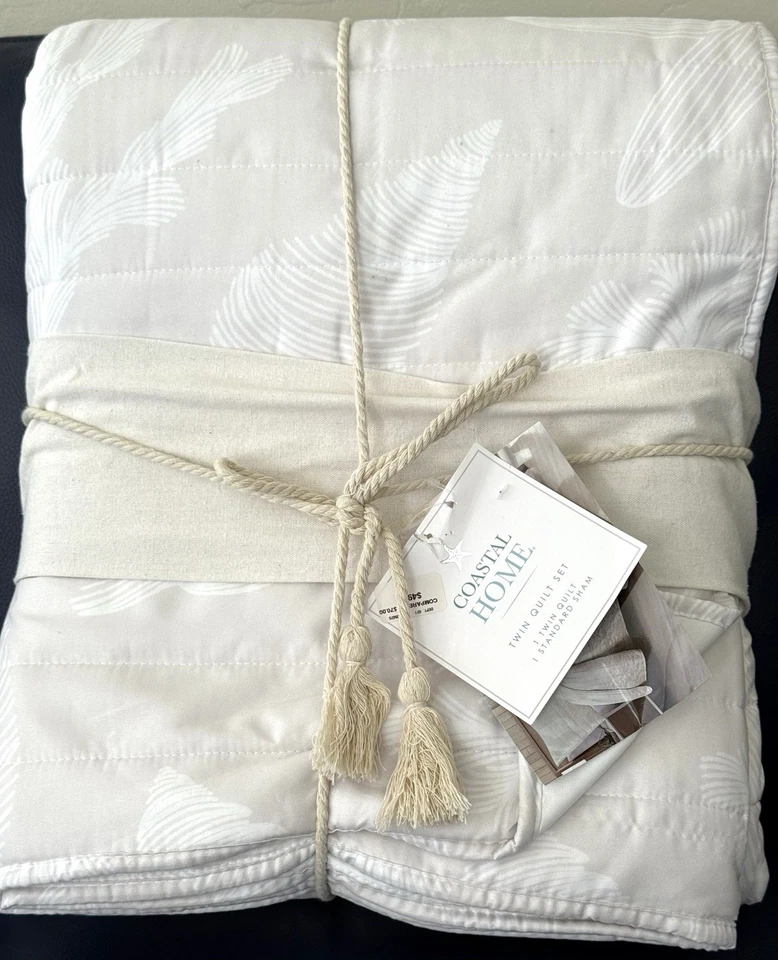 Nuevo Coastal Home - Juego de edredón y farsa doble bronceado con conchas blancas - ZZ Foto 2 de 4