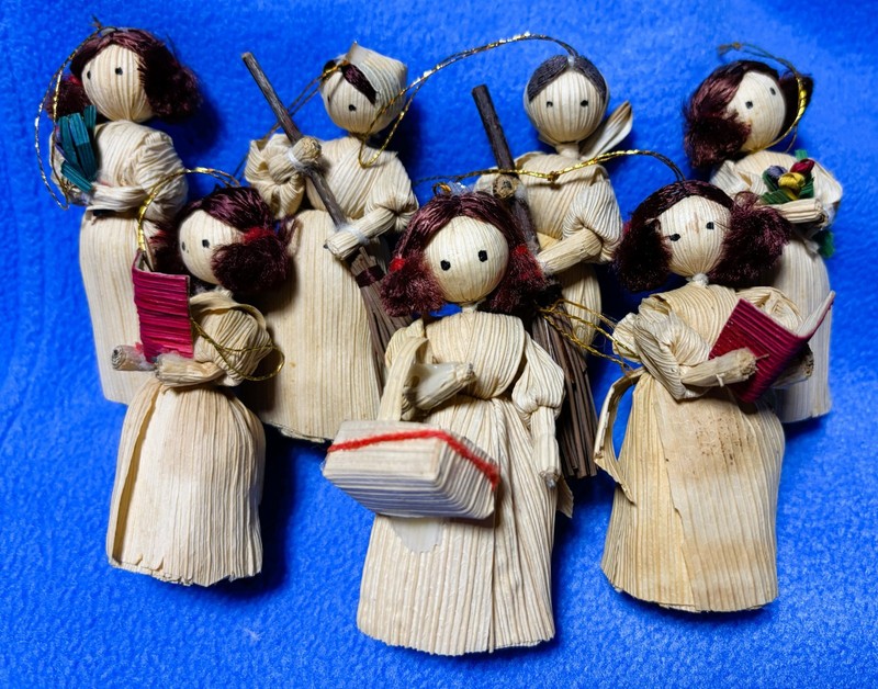 Cornhusk dolls ornaments 3” 4 designs lot 7 