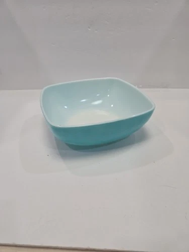 Vintage Pyrex Turquoise Chip Square Bowl #025 2 1/2 Quart, Color Scarce.
