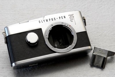 Olympus PEN E-P5 16.1MP Mirrorless Digital Camera - Black (Body