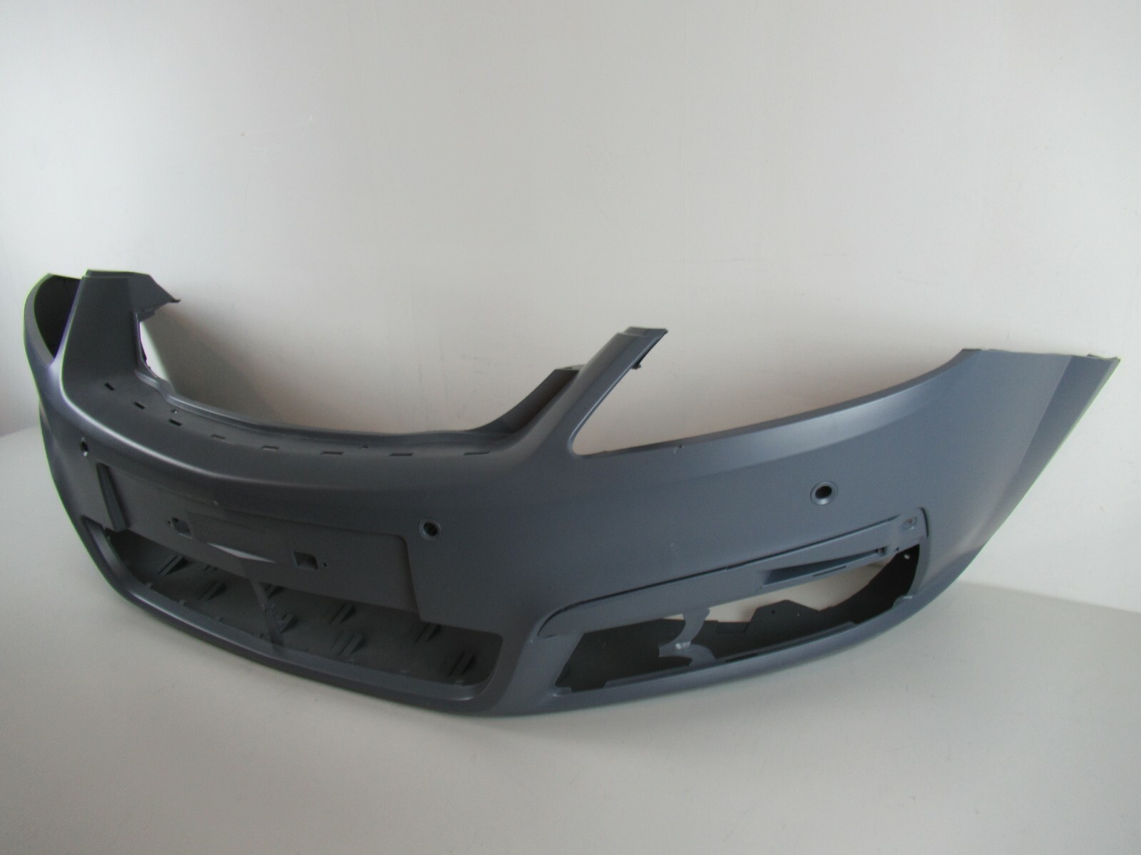 VAUXHALL ZAFIRA FRONT BUMPER 20052008 PREFACE MODELS UNUSED WITH PDC