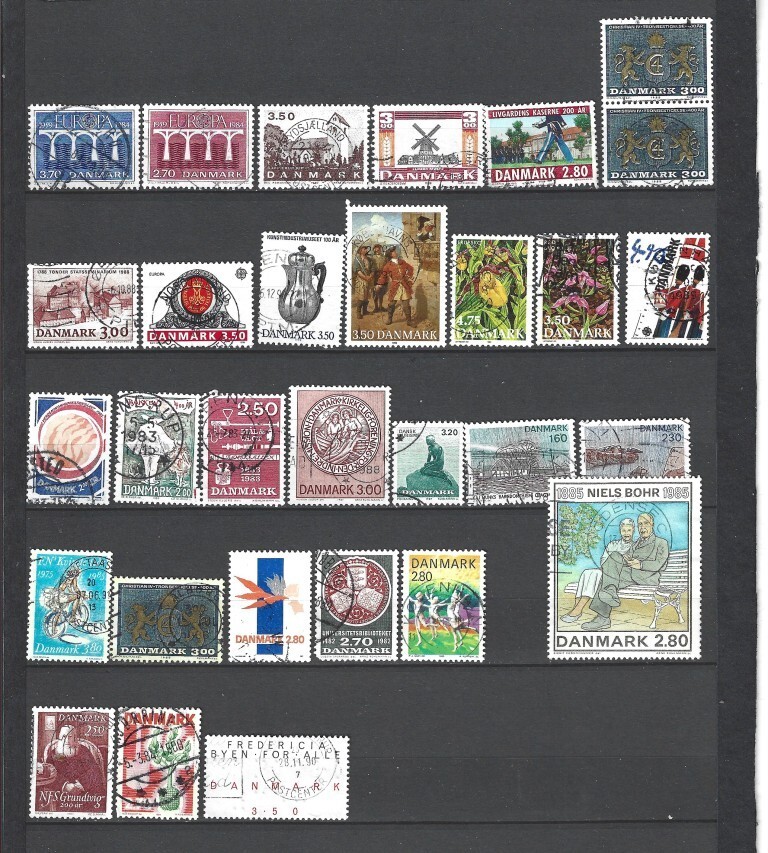 242324242425 DANEMARK TIMBRES OBLITERES DE 1981 A 1990 cote 63.00€