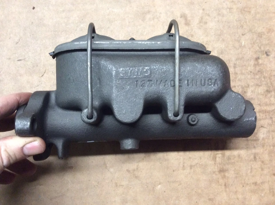 Cilindro maestro de freno remanufacturado A1 Cardone 10-1731 Foto 4 de 4