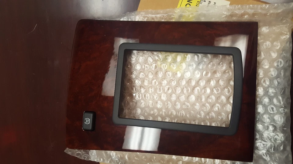 GM OEM 25772995 CADILLAC 04-06 SRX CONSOLA CENTRAL DELANTERA - PLACA DE CAMBIO Foto 4 de 4