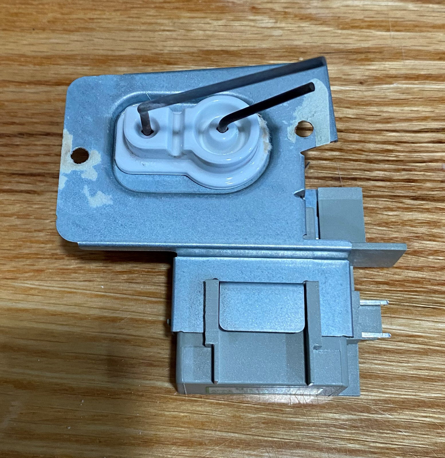 Noritz Ignitor EMUJ004 w/ Ignition Plug | eBay