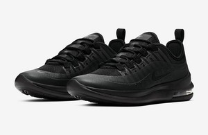 nike air max axis triple black