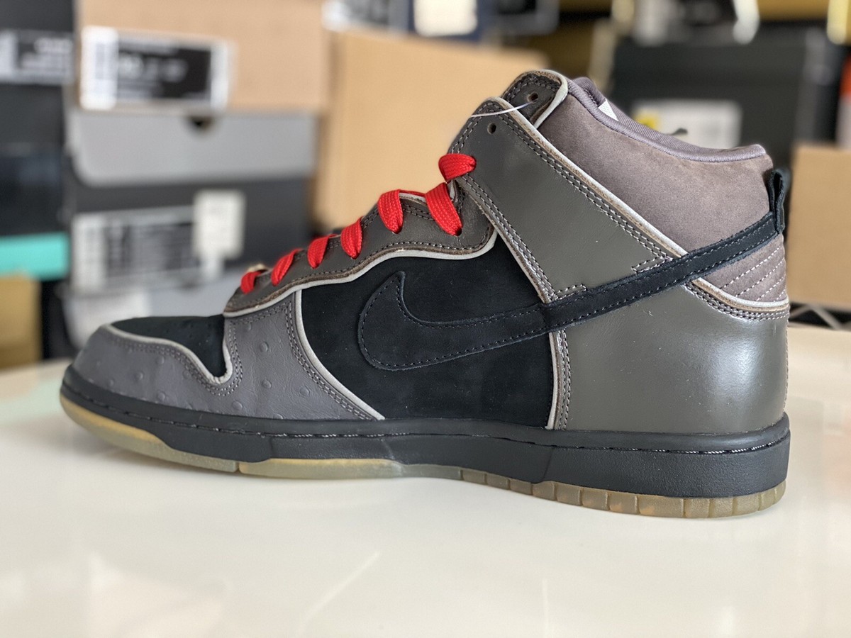 New 100% AUTHENTIC RARE NIKE DUNK SB HIGH MF DOOM SIZE 9.5 New 100% AUTHENTIC RARE NIKE DUNK SB HIGH MF DOOM SIZE 9.5