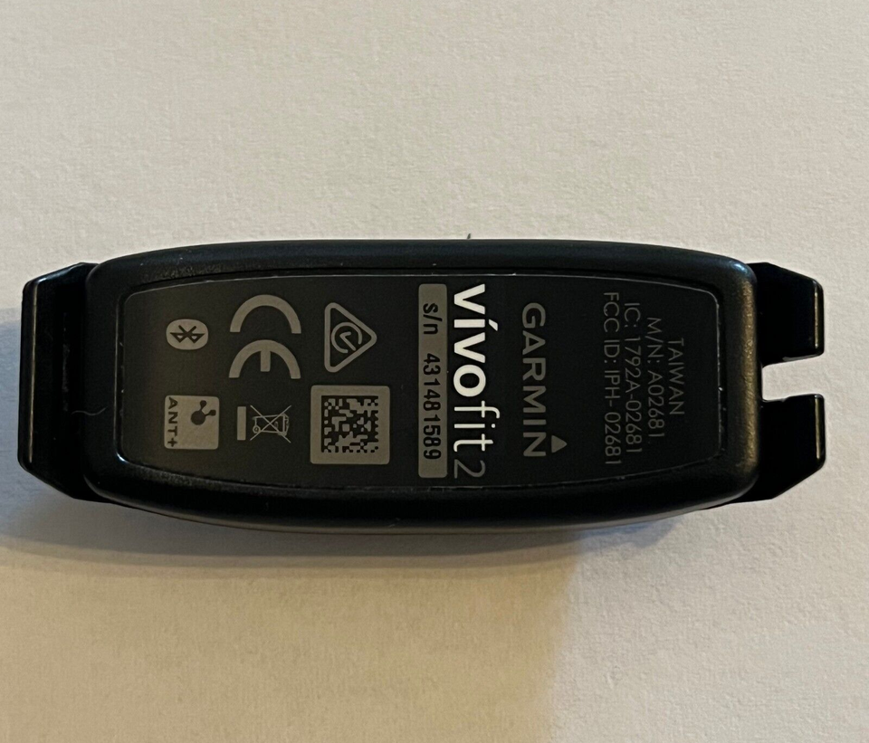 Garmin vivofit 2 nero con fascia cardio Garmin vivofit 2 nero con fascia cardio