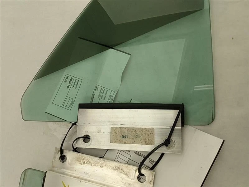 Par de cristales de ventilación de puerta delantera izquierda y derecha AUDI TT MK1 8N para 2000-2006  Foto 4 de 4