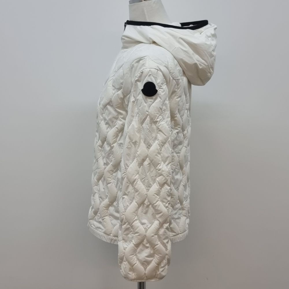 Moncler Lightweight Padding White B2220X110 151517397 thumbnail 7