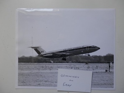 Großes Original Foto. B.A.C. 1-11. XX105. Blindlandung Experimentiergerät