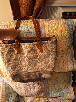 Myra Bag Geometric Tote with Zip Closure, Lined Inner Pockets, Beige Gray