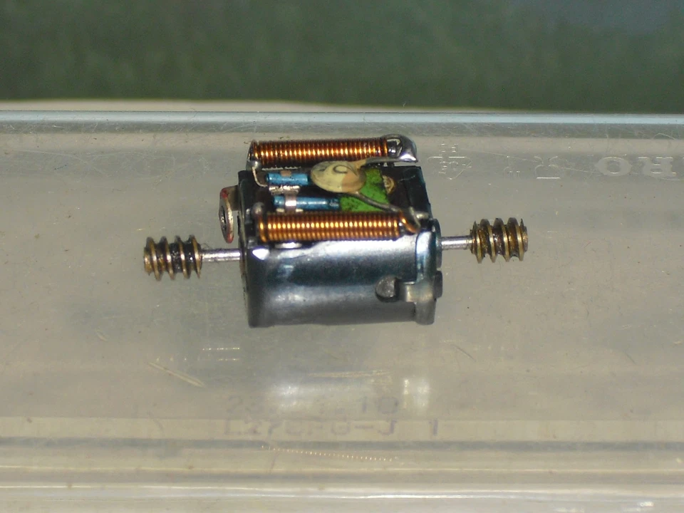 Minitrix Triebwagen-Motor Spur N 2980 VT 98 + VS 98 DB 51 2980 00 Ep.3