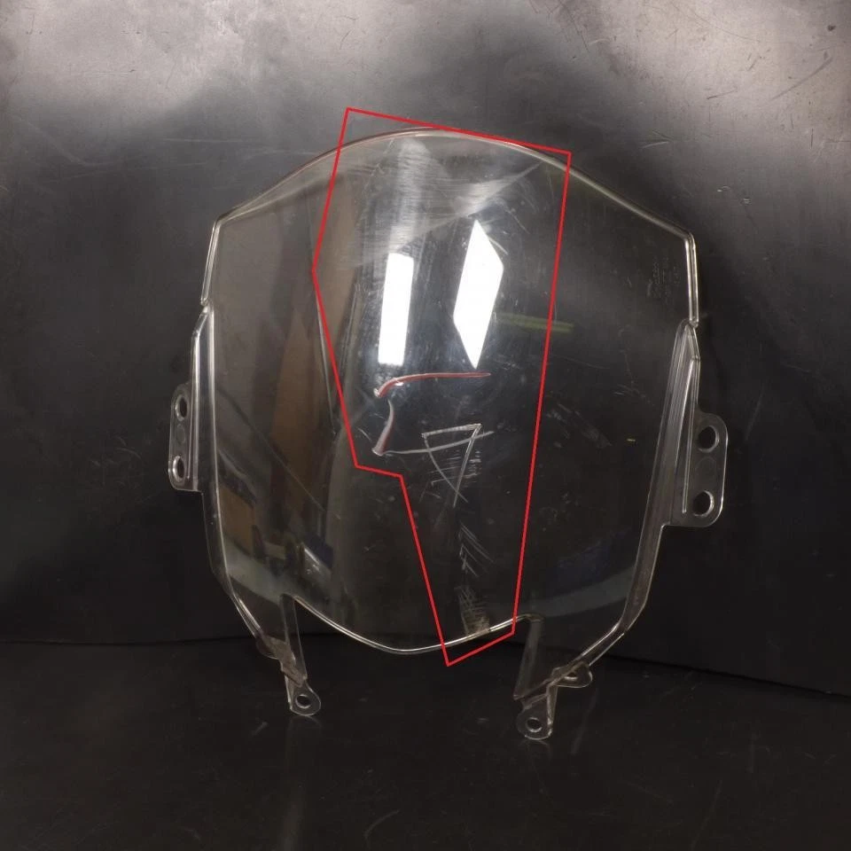 Pare brise origine pour Moto Suzuki 650 Bandit 2007 à 2015 46H0 Occasion - Photo 1/3
