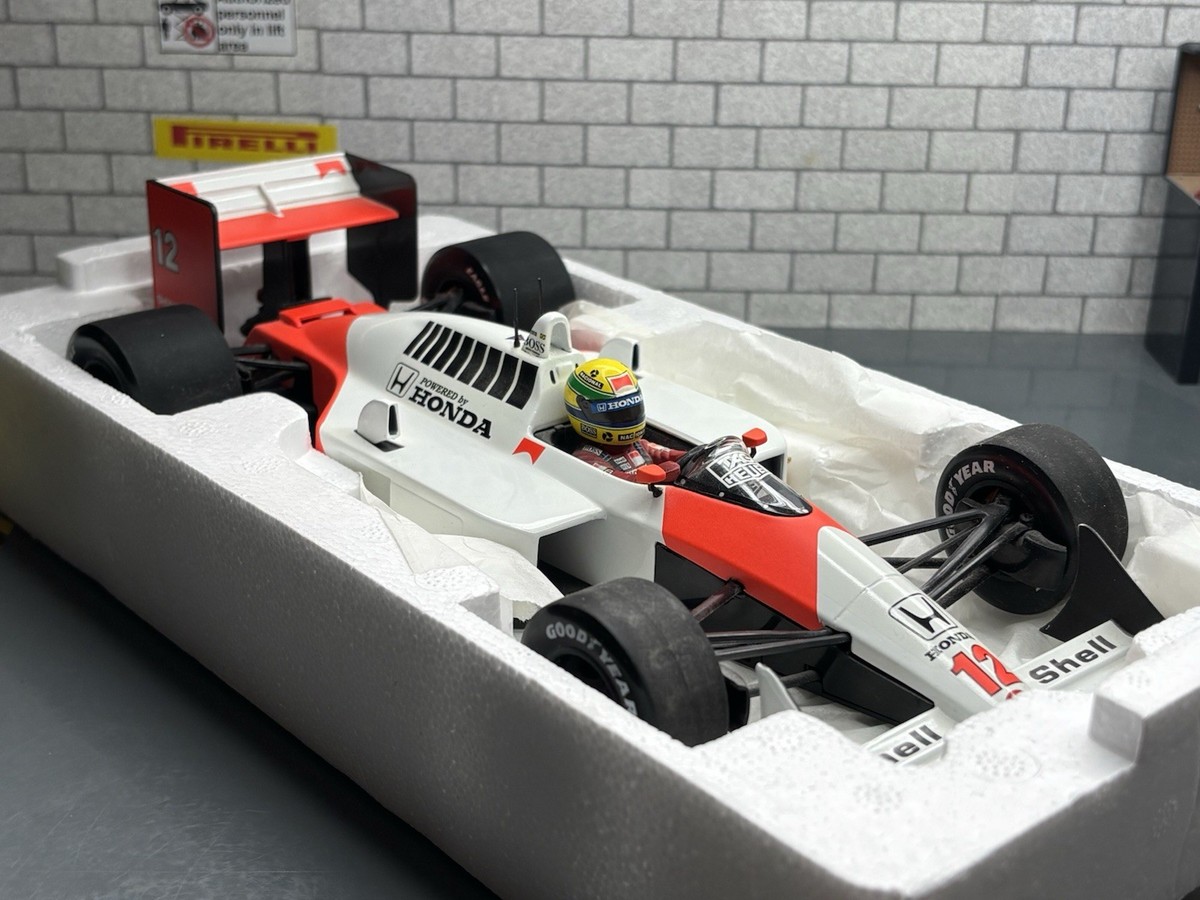 1:18 *BOXED* MINICHAMPS F1 Formula 1 1988 McLaren Honda MP4-4