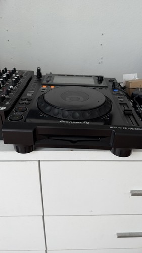 Pioneer DJ CDJ-900 Nexus 2-in-1 CD Player and DJ Controller Mint + decksaver