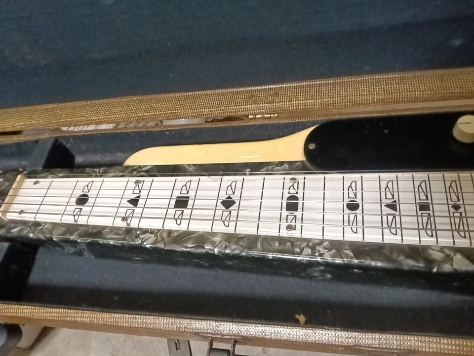 supro lap steel guitar - Image 3 of 4