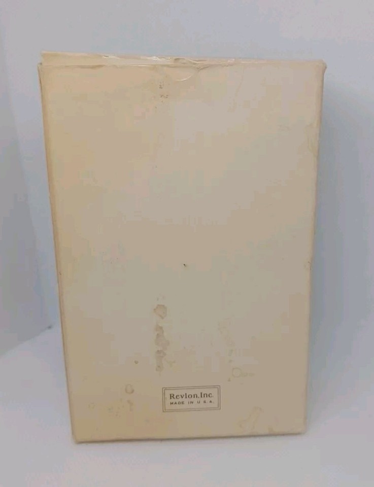 Vintage REVLON N.Y Silk Of Intimate 3.5 Fl.oz Discontinued Fragrance ...