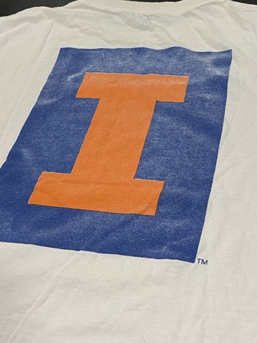 Camicia vintage anni '90 Stadium Give Away SGA University of Illinois Fighting Illini XL - Foto 3 di 12