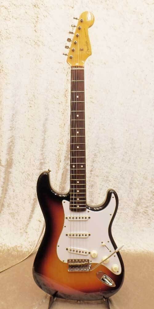 Fender Japan ST62-58US 3TS Stratocaster 3 Tone Sunburst