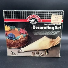 Vintage COOKS TOOLS 2  Fancy Pastry & Cake Decorating Set . Rare Find #32026