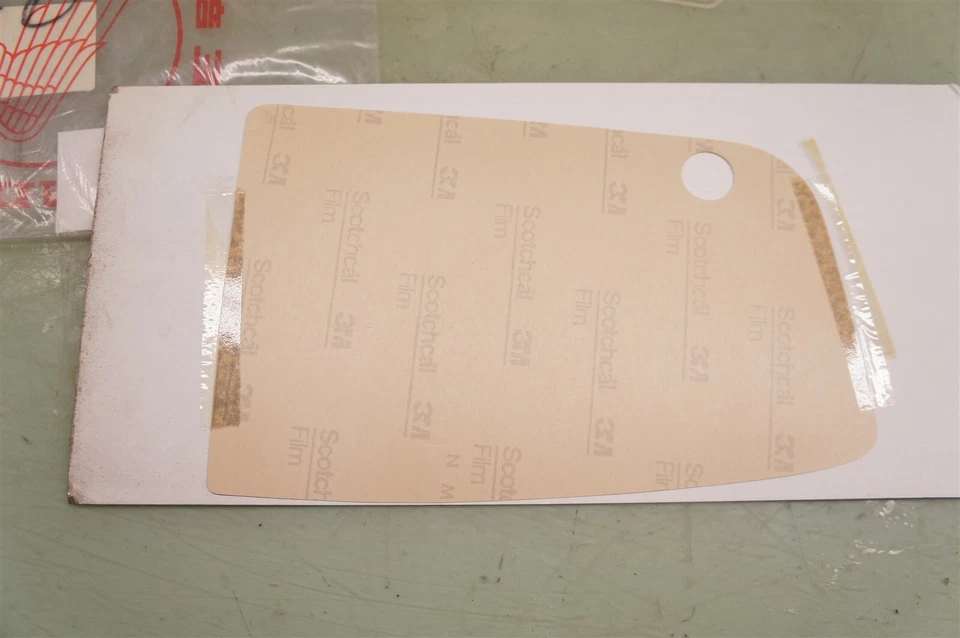 Honda NOS GENUINE XL350R SIDE DECAL OEM 87128-KG0-300ZA *2526 — 第 4/4 张图片