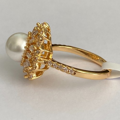 Art Deco Cubic Zirconia Pearl Cocktail Ring 14 kt Yellow Gold Plated Size 9 Faux - Picture 9 of 16