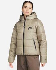 Nike Size XL Sportswear Therma-FIT Repel Women's Synthetic-Fill Hooded Jacket