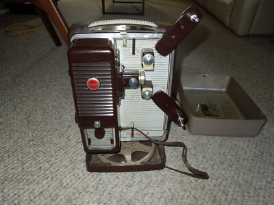 VINTAGE KODAK SHOWTIME 8 MOVIE PROJECTOR - MODEL 500 | eBay