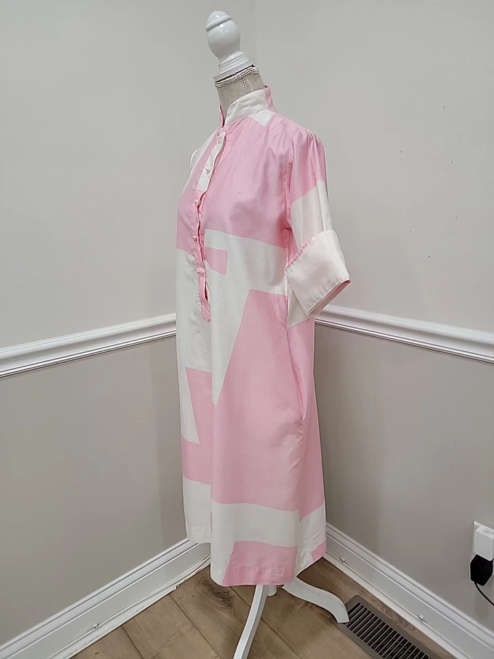 复古 Catherine Ogust 适用于 Penthouse Gallery 粉红色白色几何衬衫连衣裙  — 第 3/4 张图片